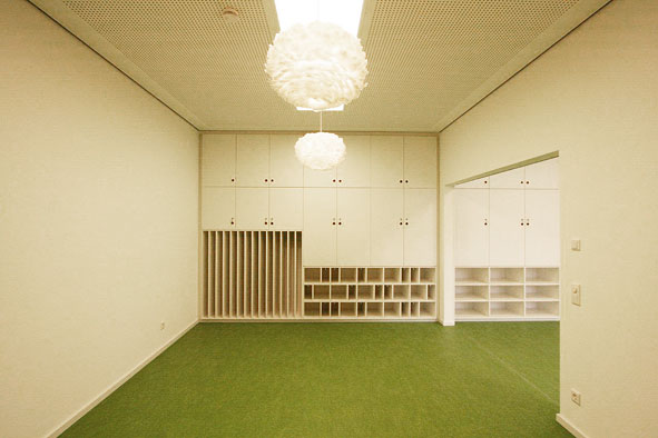 Neubau Evangelischer Kindergarten Friedberg Bay / Hicker Architekten 2014