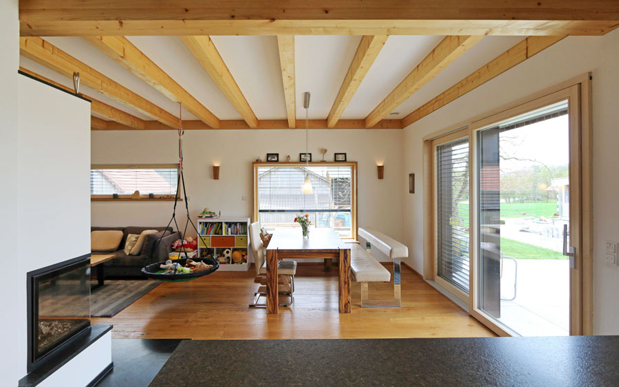 Neubau eines EFH an ein bestehendes Gebäude mit Verbindungssteg, Rohrbach