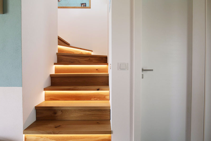 Neubau eines EFH an ein bestehendes Gebäude mit Verbindungssteg, Rohrbach