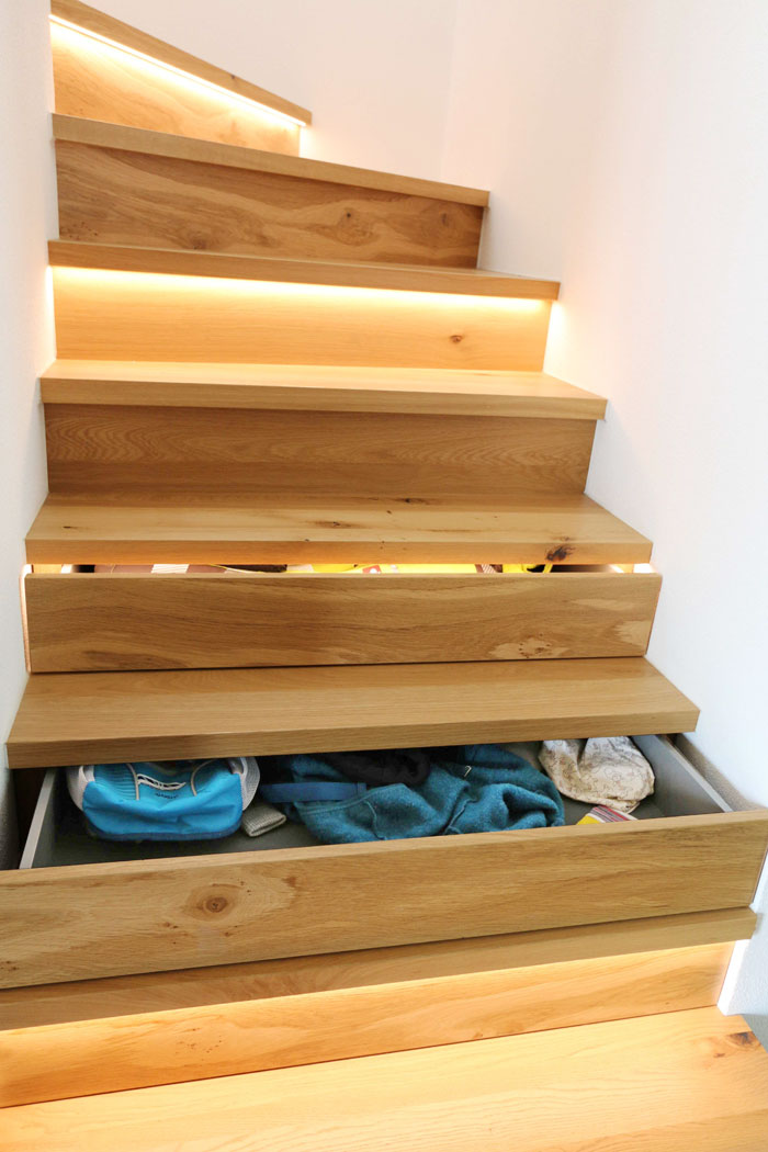 Neubau eines EFH an ein bestehendes Gebäude mit Verbindungssteg, Rohrbach