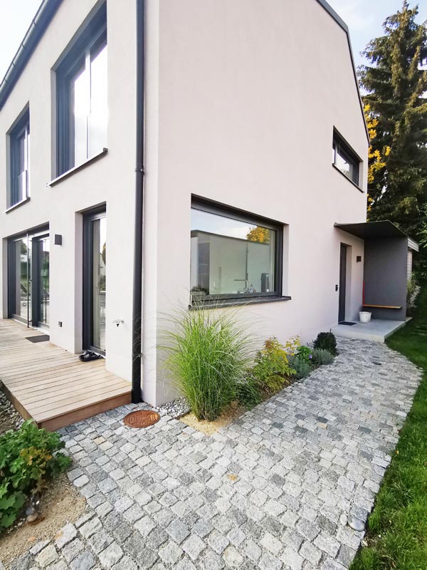 Hicker Architekten Neubau 2021 in Ottmaring nach Fertigstellung